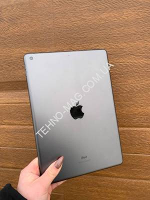 Apple IPad 10.2 2019  32 gb Space gray фото